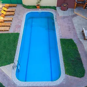 https://red-roof-boutique-hotel.aboutbakuhotels.com